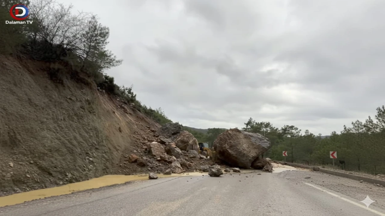 Dalaman Kayadibi Mahallesi'nde Heyelan: