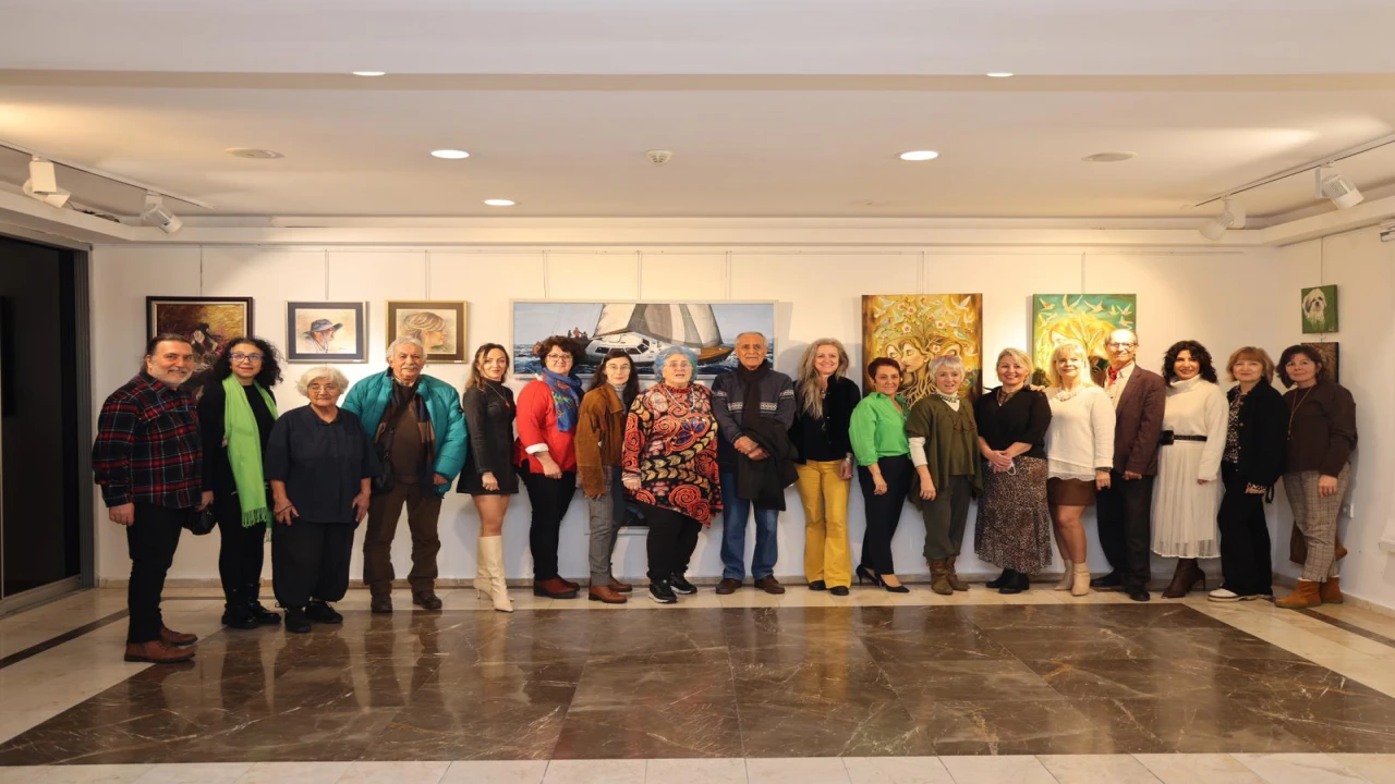 Marmaris’te Sanatın Rengi: “Ümit Burada” Sergisi Ziyaretçilerini Büyülüyor