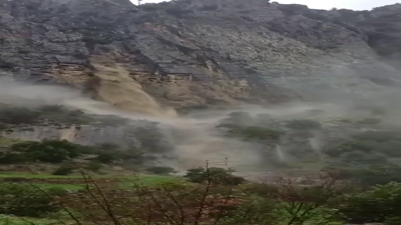 WhatsApp İhbar Hattımıza Gelen Haber: Dalaman’da Sağanak Yağış ve Sel Baskını!