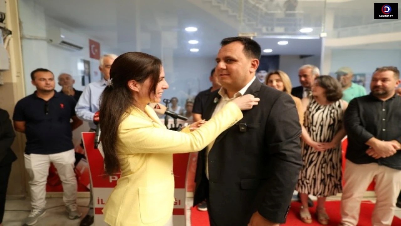 DALAMAN BELEDİYE BAŞKANI SEZER DURMUŞ, YENİ PARTİ’YE GEÇTİ