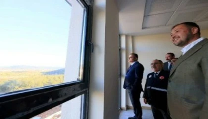 Valimiz Sayın Dr. İdris Akbıyık, Çevre Dostu Yeni Binayı İnceledi